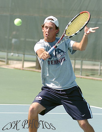TENNIS CHAMP