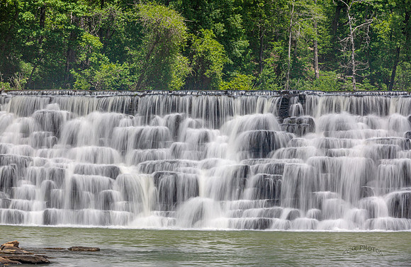 DAM AT DEVIL'S DEN